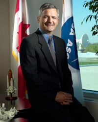<a href=http://www.pagse.org/images/garneau.jpg>Marc Garneau</a href>