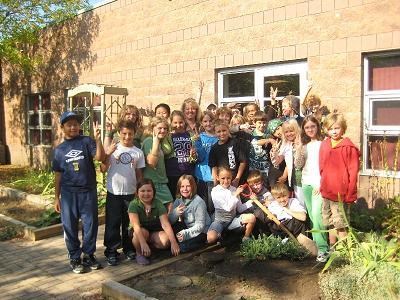 Mali and class plant a tree for PEACE