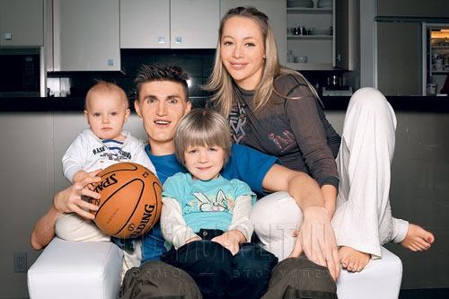 Andrey Kirilenko and his family (http://www.cosmo.ru/in_focus/cosmostars/321013/?referer1=rss&referer2=remote)