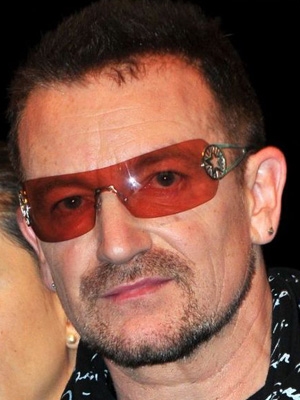Bono (http://www.celebrity-sunglasses-finder.com/Bono-Sunglasses.html)