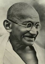 Gandhi (commons.wikimedia.org)
