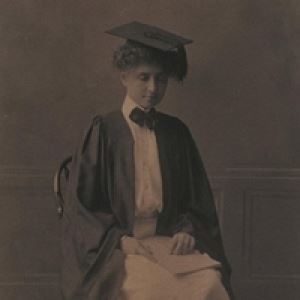 Helen Keller Graduation ((Helen Keller Radcliffe College graduation photo, 1))