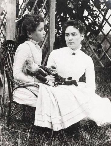 Helen Keller and Anne Sullivan (Google (Earliest known photo of Helen Keller and Anne Sull))
