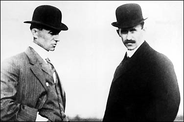 <a href=http://www.solarnavigator.net/inventors/inventor_images/wilbur_and_orville_wright.jpg>Photo of Wright Brothers - Wilbur and Orville</a>