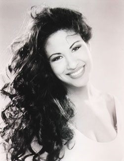 Selena's  Simile (http://bmilatin.com/images/selena.jpg)