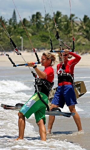 Laurel and friend, teammate and fellow competitor Kristin Boese go kite<br>Photo courtesy of <a href=http://www.laureleastman.com/>Laurel Eastman Kiteboarding</a>