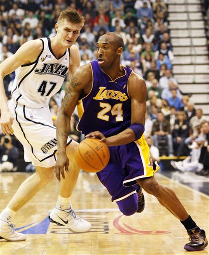kobe bryant in action kobe bryant in action
