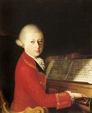 Mozart Playing Sonata k. 27a  (https://mozartschildren.wordpress.com/2013/01/27/h (Saverio dalla Rosa))