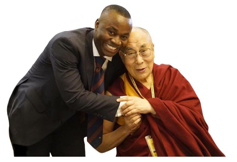 Mohamed Sidibay meets the Dali Lama  at the 2016 gathering of world leaders and nobel laureates in India